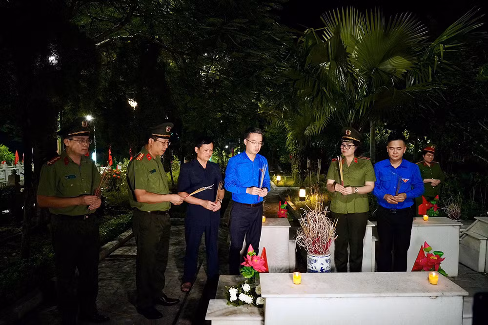 Tuổi trẻ CAND và Tuyên Quang tri ân những người ngã xuống vì Tổ quốc -0