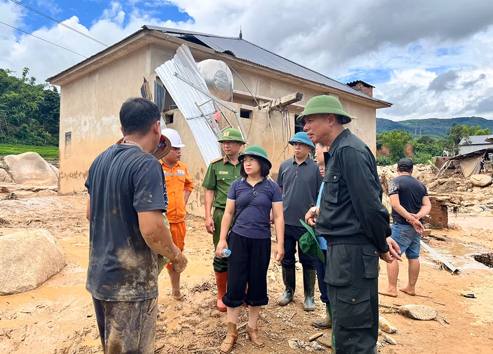 Công an Sơn La chủ động&nbsp;phòng chống&nbsp;thiên tai và giúp người dân khắc phục hậu quả mưa lũ -0