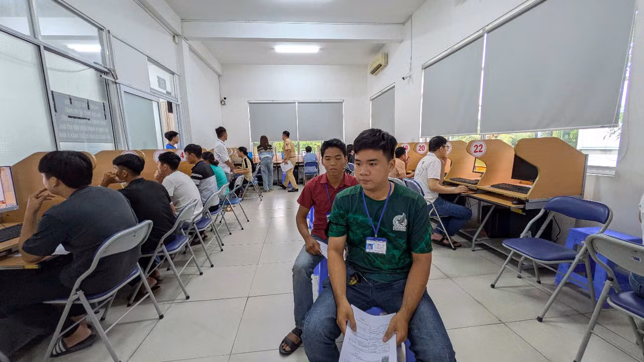Công an TP Hồ Chí Minh tổ chức cho 6.000 thí sinh thi sát hạch lái xe mỗi ngày -5