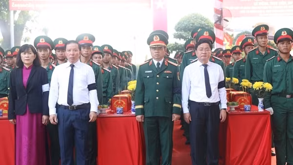 Truy điệu, an táng 172 hài cốt liệt sĩ quân tình nguyện và chuyên gia hy sinh ở Campuchia