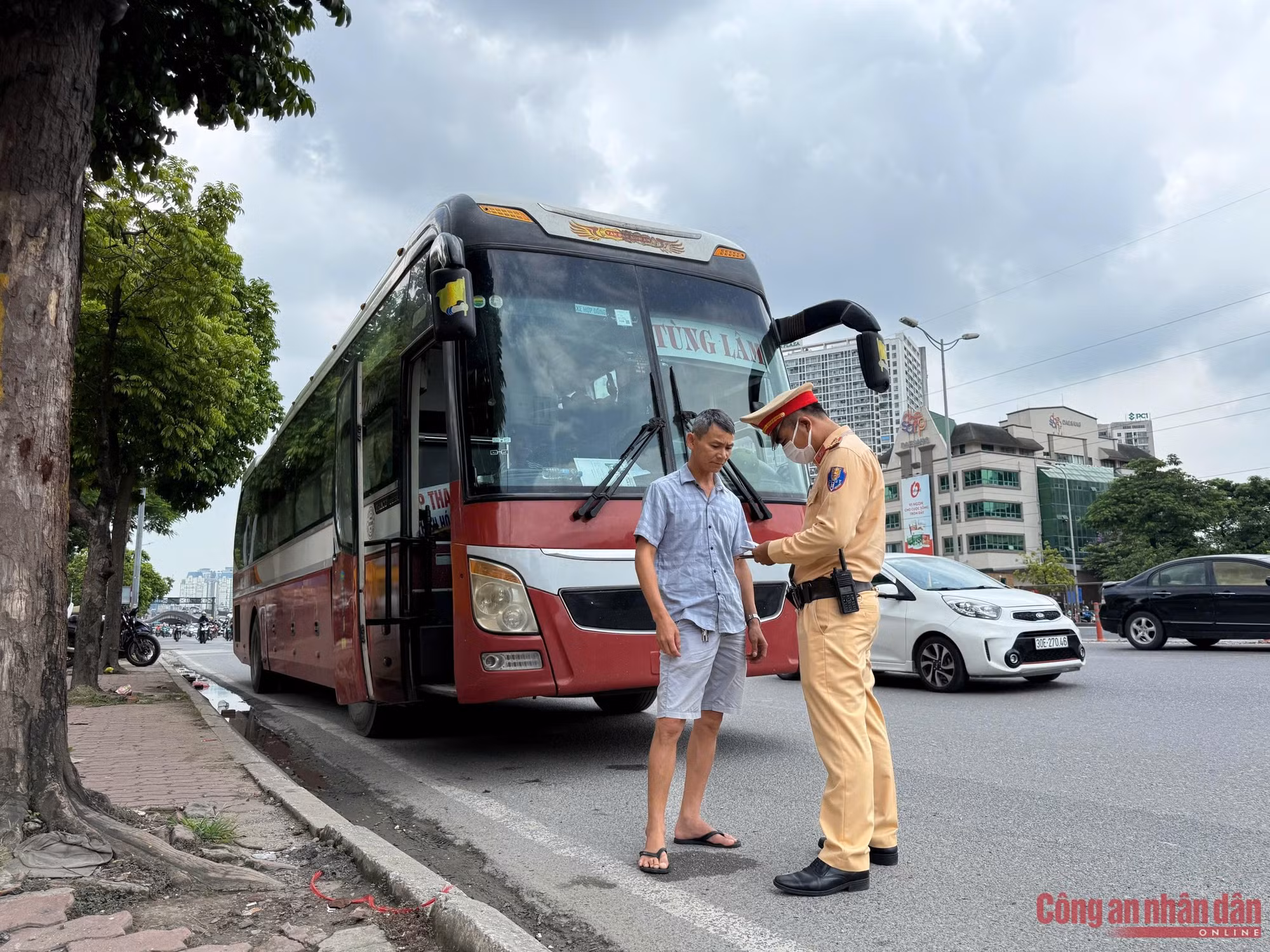 Toàn quốc tổng kiểm soát phương tiện kinh doanh vận tải đường bộ và đường thủy -0