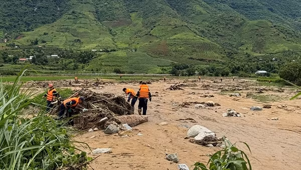 Công an Sơn La chủ động&nbsp;phòng chống&nbsp;thiên tai và giúp người dân khắc phục hậu quả mưa lũ