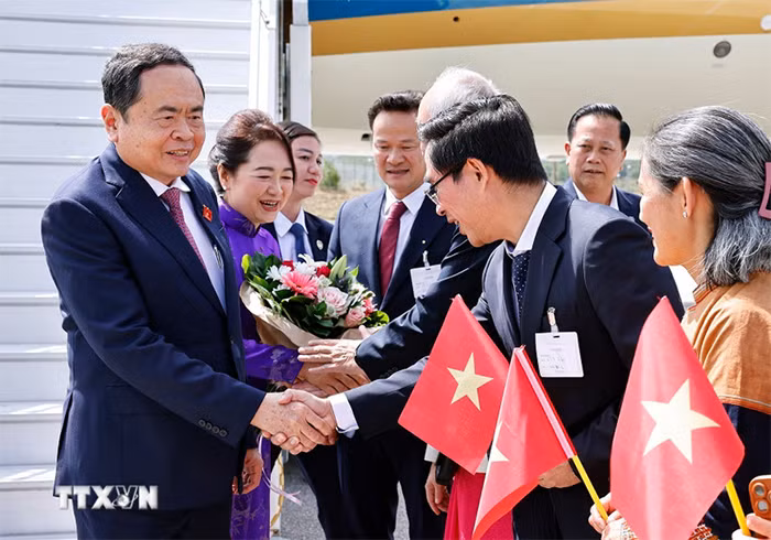 Chủ tịch Quốc hội bắt đầu dự Hội nghị các Chủ tịch Quốc hội thế giới lần thứ 6 -0