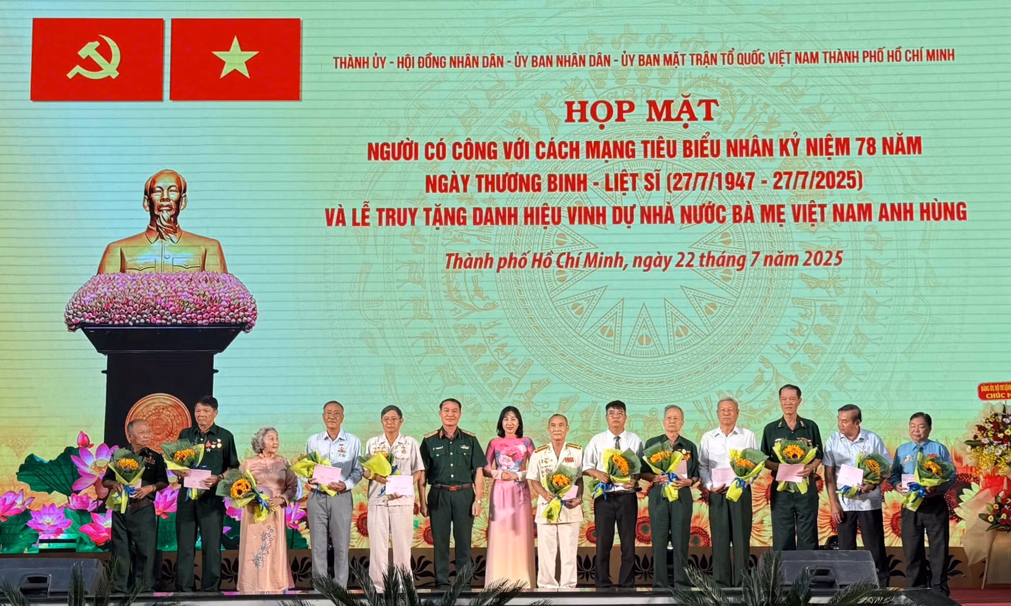 TP Hồ Chí Minh: Họp mặt người có công và truy tặng danh hiệu cho 6 Mẹ Việt Nam Anh hùng -1