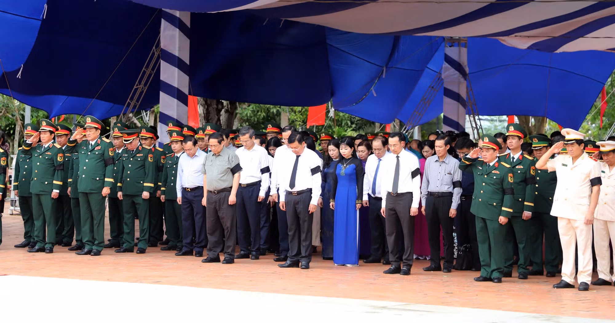 Thủ tướng Chính phủ Phạm Minh Chính dự lễ truy điệu, an táng hài cốt Liệt sĩ tại An Giang -0