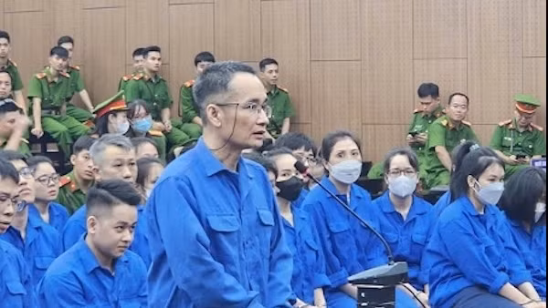 Tổng Giám đốc hệ thống công ty thu nợ kiểu giang hồ bị đề nghị từ 12 đến 14 năm tù