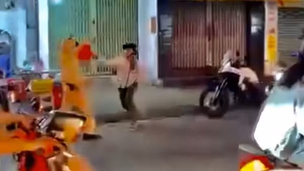 Đang xác minh, xử lý nhóm&nbsp;người say xỉn có biểu hiện chống người thi hành công vụ
