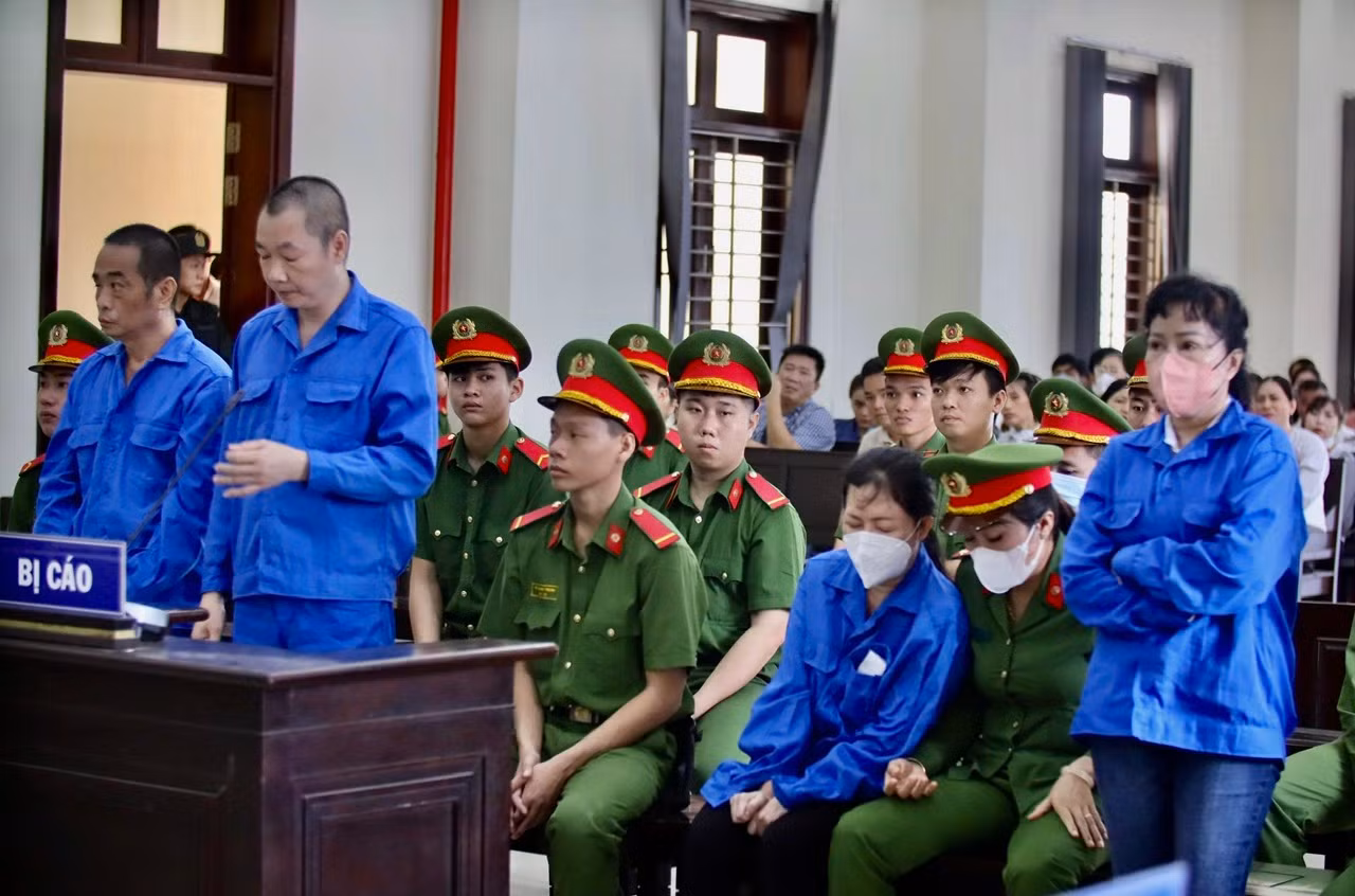 Hàng trăm bị hại mua dự án “ma” có mặt trong phiên tòa 