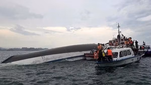 Nhiều nước gửi lời chia buồn đến Việt Nam sau vụ lật tàu ở vịnh Hạ Long