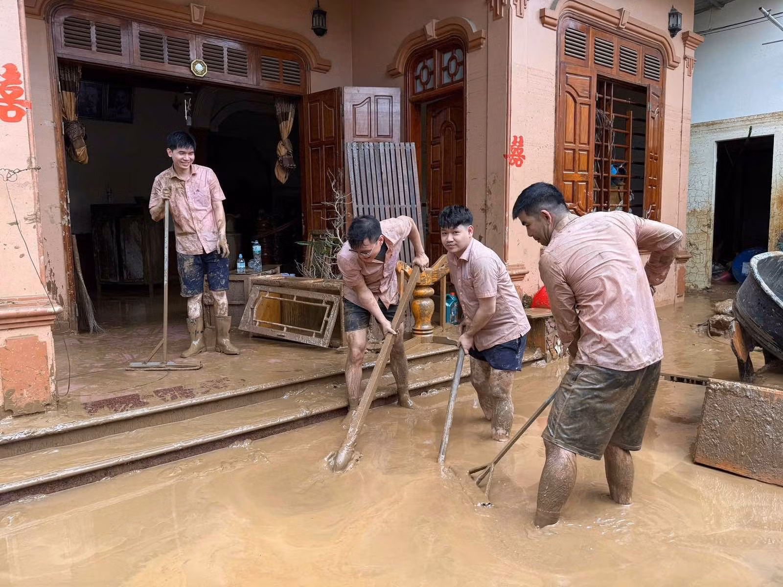 Lan tỏa nghĩa tình, đồng hành cùng nhân dân sau lũ -0