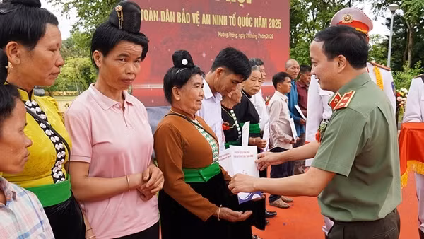 Phong trào Toàn dân bảo vệ ANTQ tỉnh Điện Biên có nhiều sáng tạo