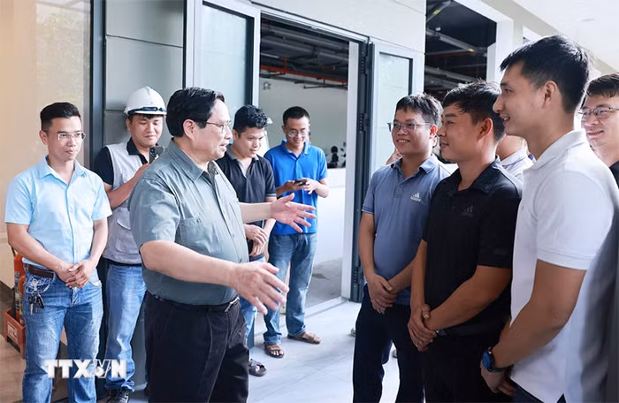Thủ tướng Phạm Minh Chính khảo sát các dự án hạ tầng tại thành phố Huế -0