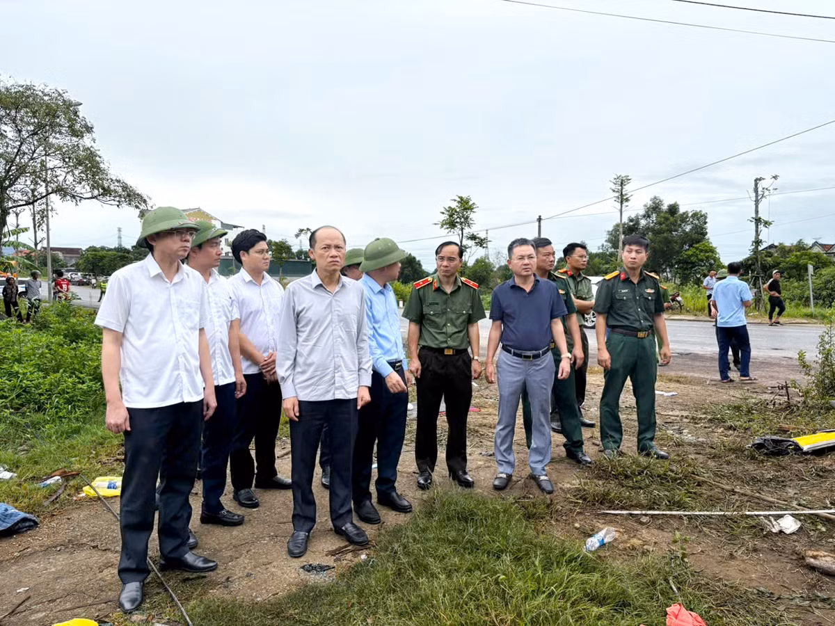 Xe khách nổ lốp trước, tài xế âm tính với ma túy và nông độ cồn -0