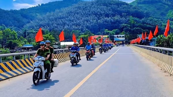 “4 cùng” nơi biên viễn Avương