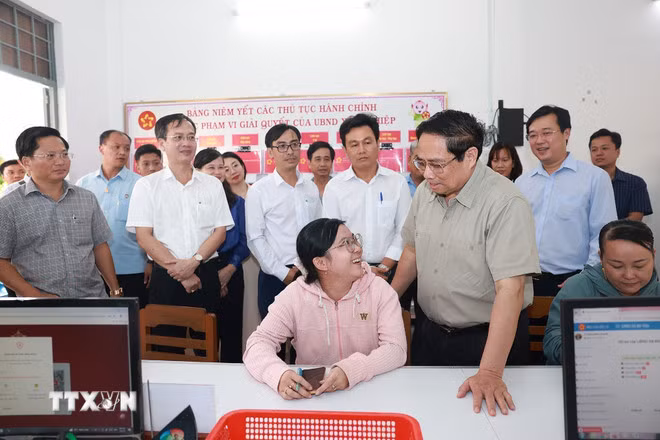 Thủ tướng: Tuyệt đối không để sắp xếp bộ máy ảnh hưởng đến đời sống nhân dân -0
