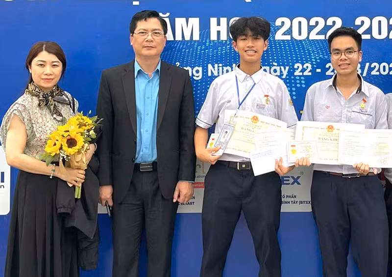 namsinh-2.jpg -0