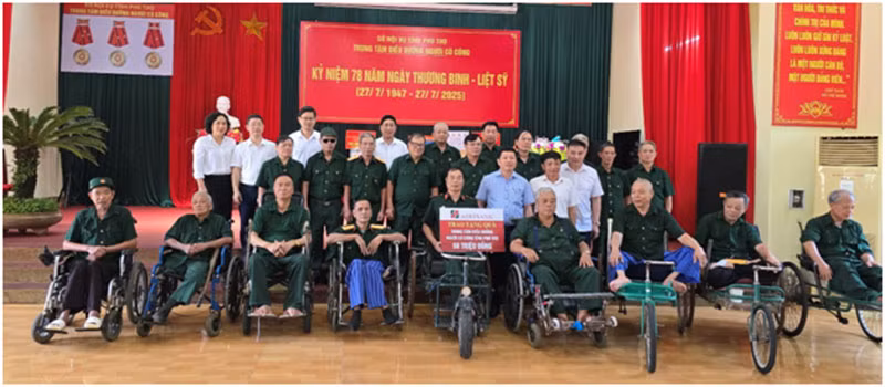 Agribank tri ân thương binh liệt sĩ, người có công với cách mạng nhân dịp 27/7 -0