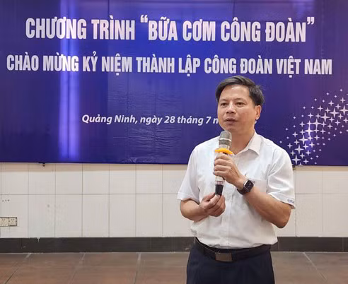 “Bữa cơm Công đoàn”&nbsp; ấm lòng giữa ca làm việc -0