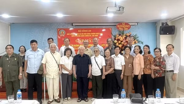 Ban liên lạc Công an chi viện chiến trường miền Nam tri ân hội viên thương binh, thân nhân liệt sĩ