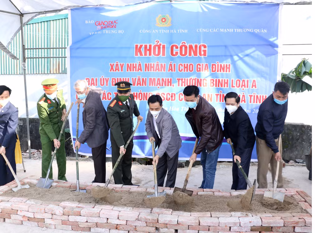 Nuôi con, xây nhà cho… đồng đội! -0
