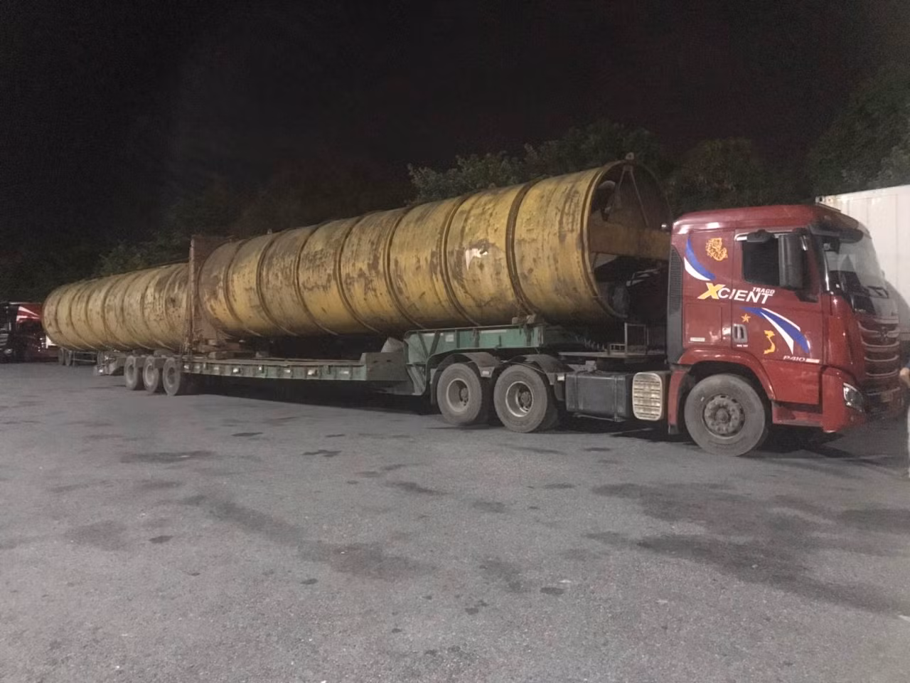 CSGT phát hiện xe quá khổ sử dụng giấy phép lưu hành giả -0