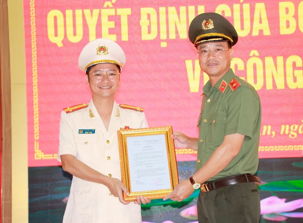 Công an Nghệ An có 2 tân Phó giám đốc -0