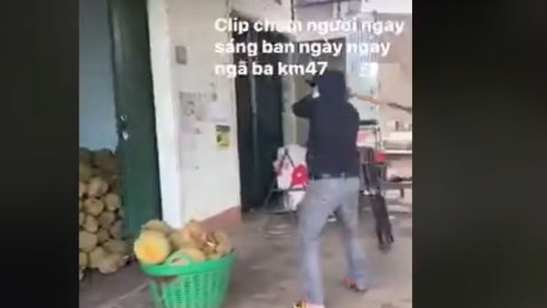 Mâu thuẫn mua bán sầu riêng, nhóm thanh niên vác dao chém người