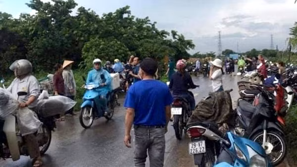 Đang làm đồng, hai người phụ nữ bị sét đánh tử vong