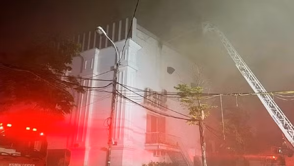 Cận cảnh hiện trường sau vụ cháy vũ trường lớn nhất Hải Phòng ảnh 6