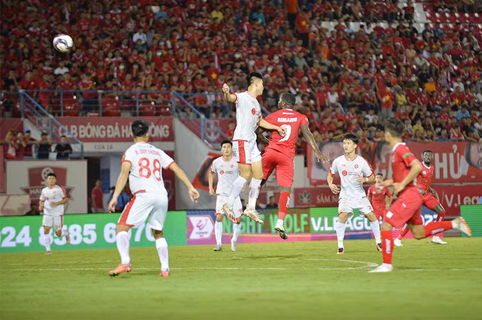 Cuộc đua vô địch V.League 2022 khó lường -0