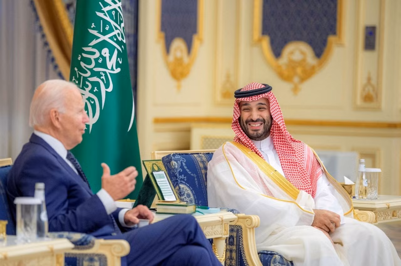 Thái tử Arab Saudi bất ngờ phản bác Tổng thống Mỹ -0