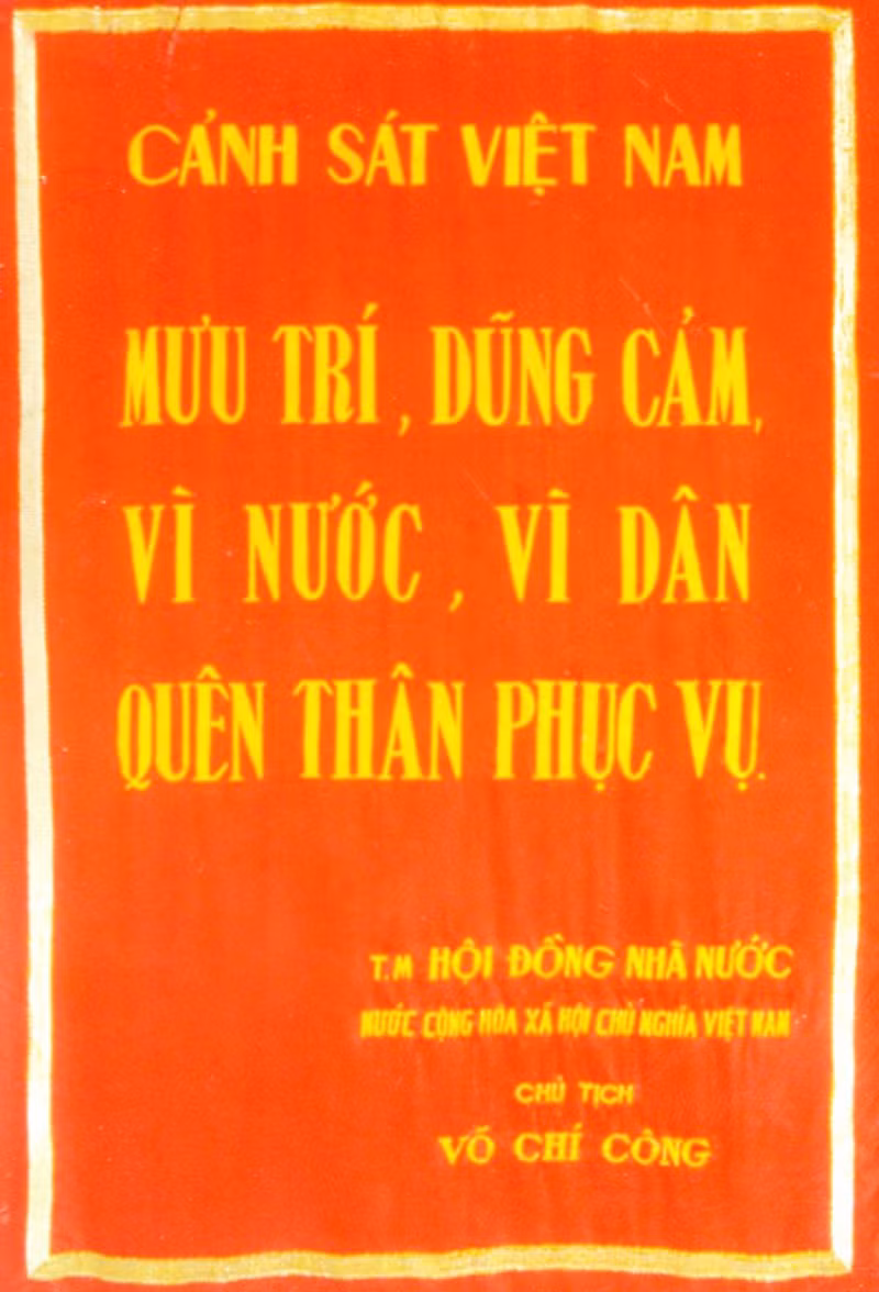 Phát huy truyền thống anh hùng, vẻ vang -0