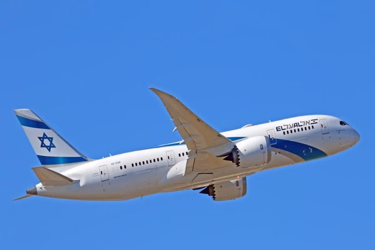 Saudi Arabia lần đầu mở cửa không phận tối đa cho máy bay Israel -0