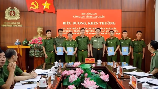 Liên tiếp sinh con để hoãn chấp hành án tù lại tiếp tục buôn ma tuý ảnh 5