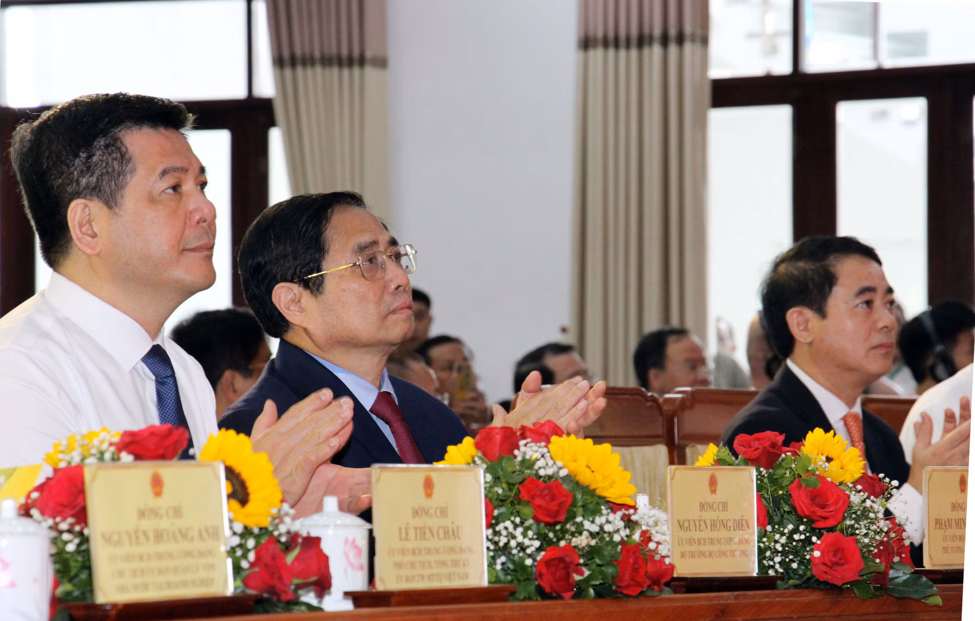 Thủ tướng Phạm Minh Chính dự Hội nghị xúc tiến đầu tư tỉnh Hậu Giang -1