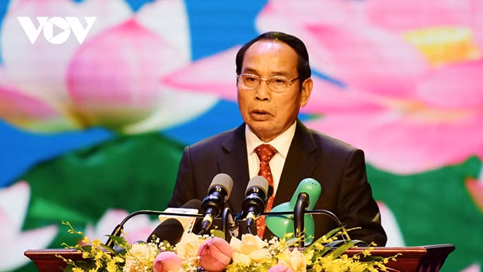Đồng chí Bounthong Chitmany, Ủy viên Bộ Chính trị, Thường trực Ban Bí thư Trung ương Đảng Nhân dân cách mạng Lào, Phó Chủ tịch nước Cộng hòa dân chủ Nhân dân Lào.
