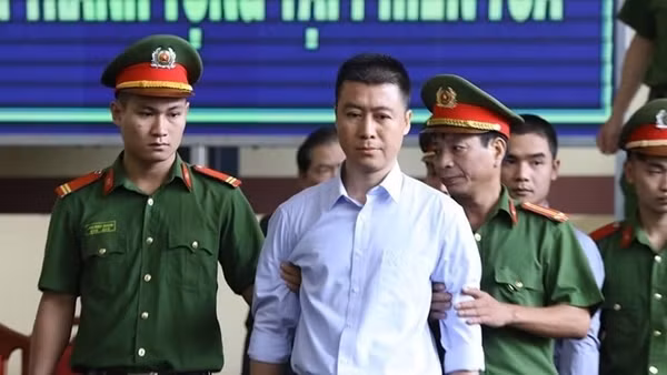 Tăng thu hồi tài sản tham nhũng, tránh "hy sinh đời bố, củng cố đời con"