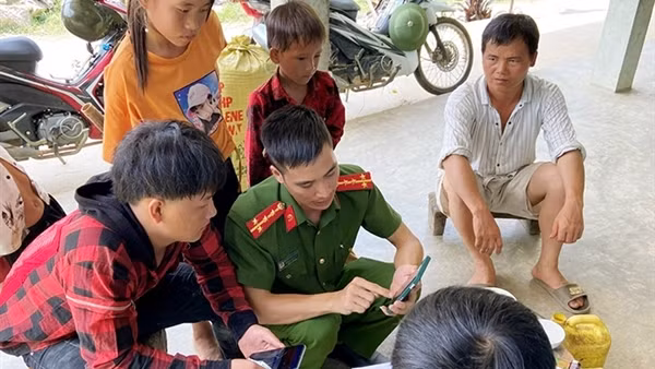 Lào Cai: Sáng tạo từ mô hình “Zalo an ninh” của Công an huyện Bắc Hà