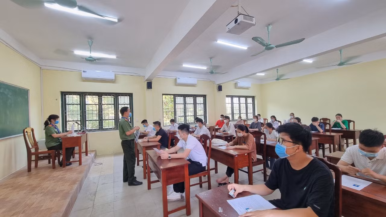 Gần 9.000 thí sinh làm thủ tục dự thi đánh giá tuyển sinh CAND năm 2022 -0
