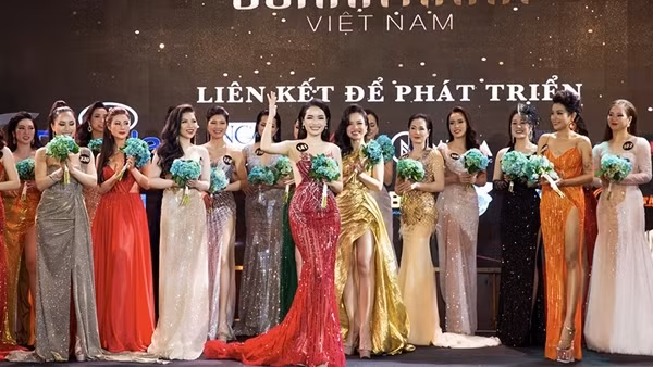Cuộc chiến giành tên cuộc thi hoa hậu