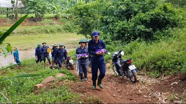 Cụ ông gần 30 năm chăm sóc phần mộ liệt sĩ ảnh 2
