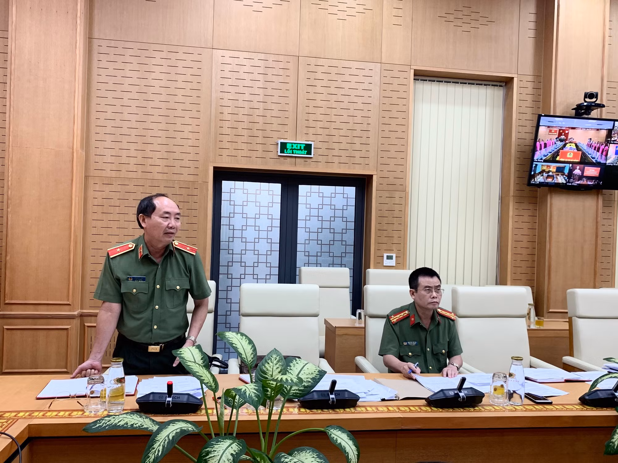 Thứ trưởng Lê Quốc Hùng chủ trì họp tổ chức Ngày hội toàn dân bảo vệ An ninh Tổ quốc -0
