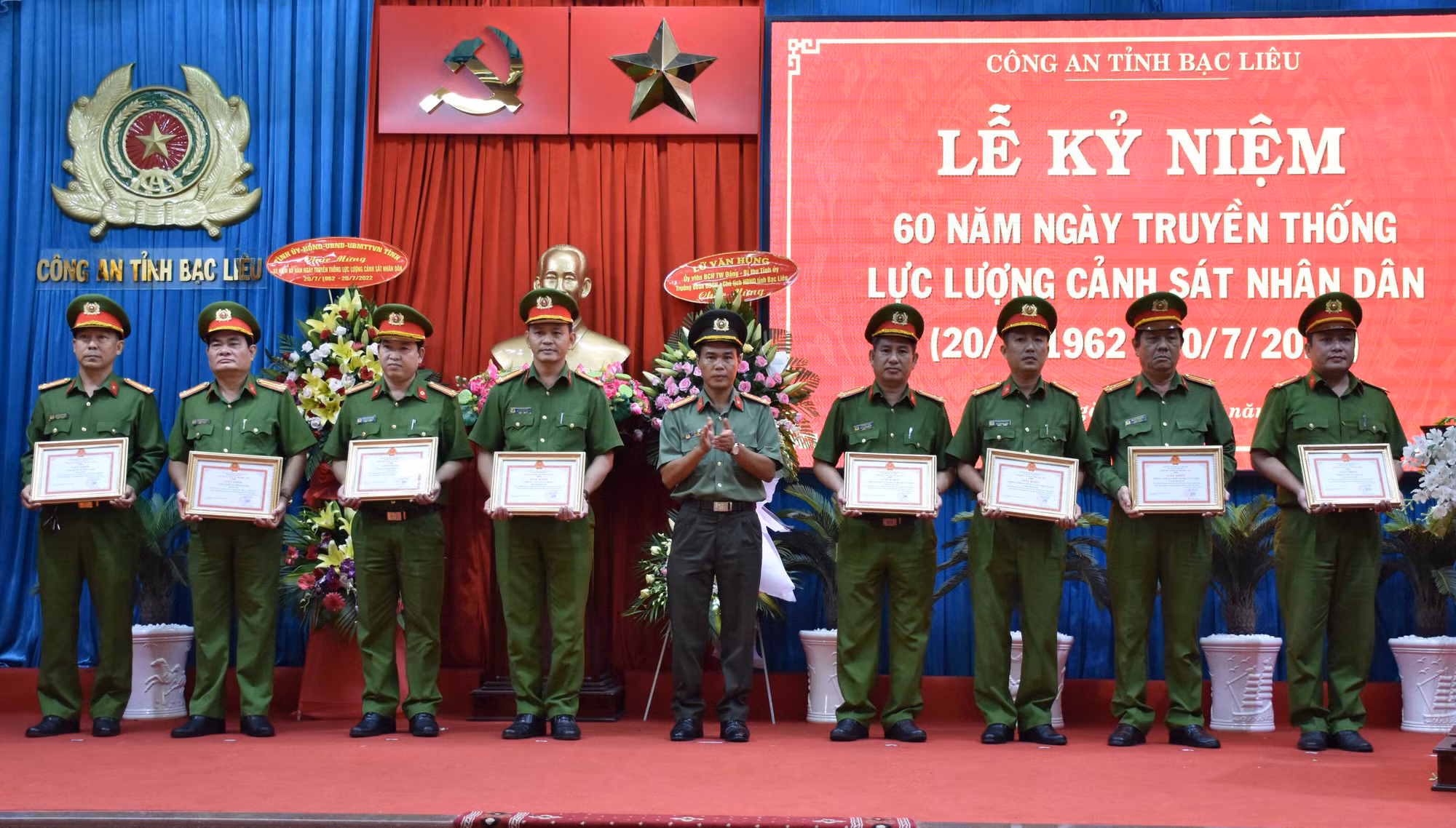 Bạc Liêu kỷ niệm 60 năm Ngày truyền thống lực lượng Cảnh sát nhân dân -0