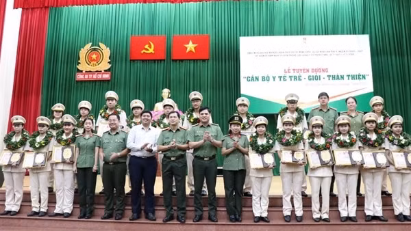 Tuyên dương cán bộ Y tế trẻ trong Công an TP Hồ Chí Minh
