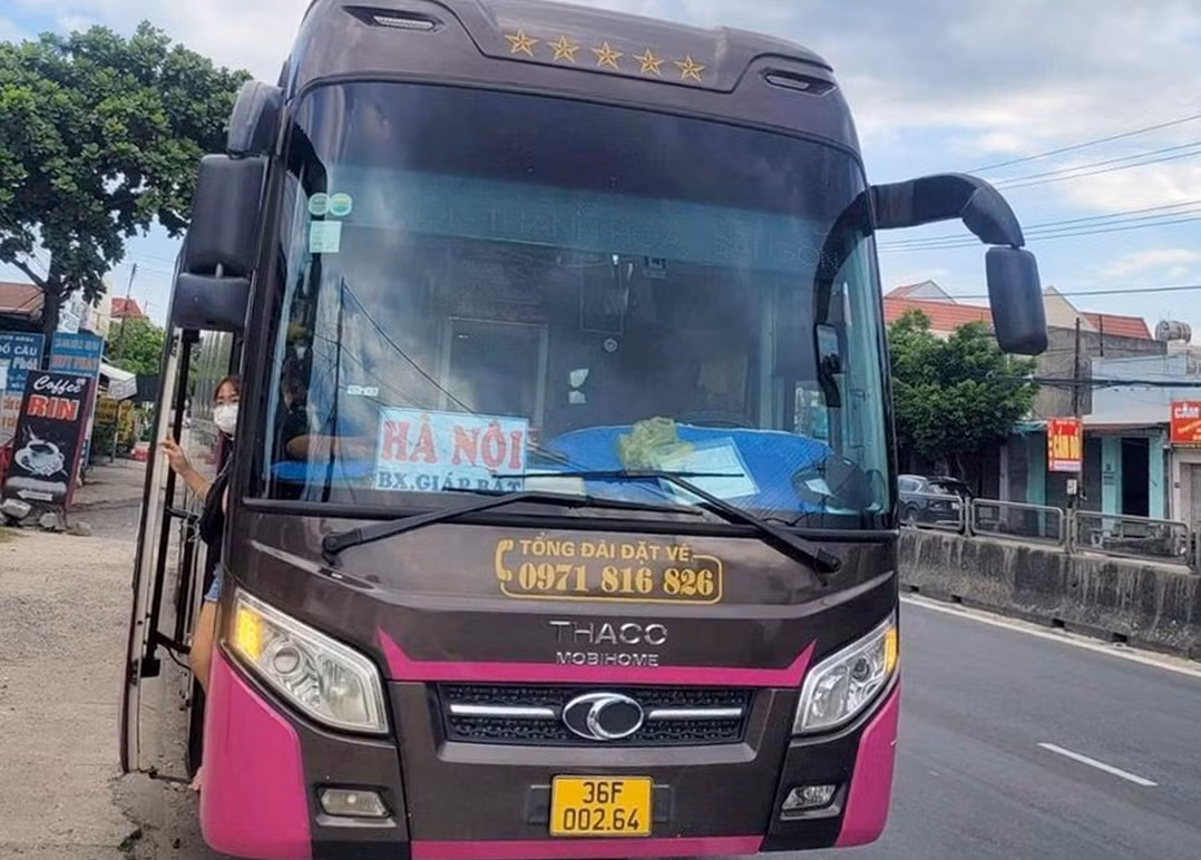 Điều tra xử lý vụ nhóm người nhà xe đánh nhau với người thân hành khách -0