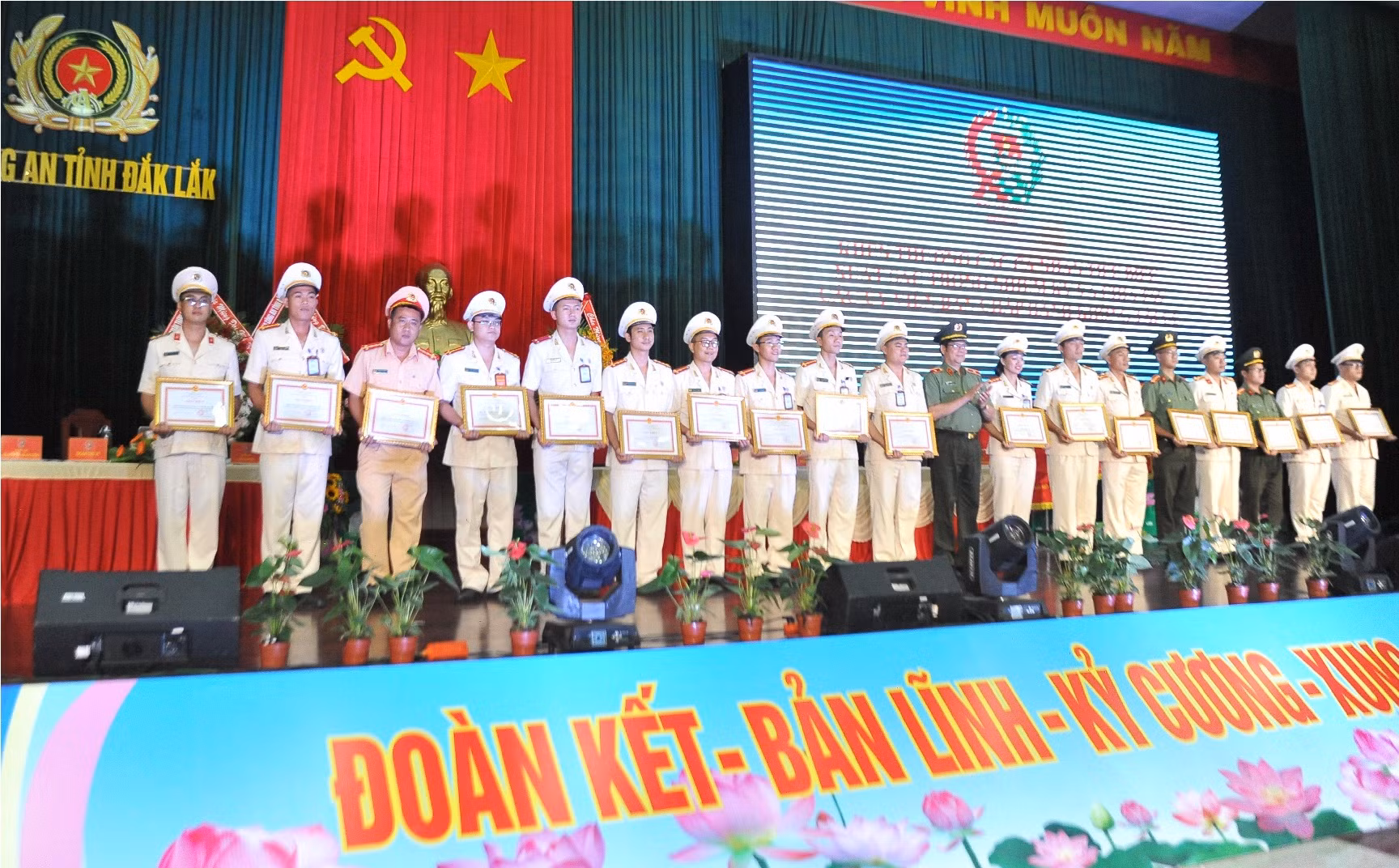 Tuổi trẻ Công an Đắk Lắk - dấu ấn từ một nhiệm kỳ -0
