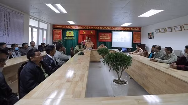 Đà Lạt yêu cầu 50 doanh nghiệp vận tải ký cam kết không vi phạm giao thông
