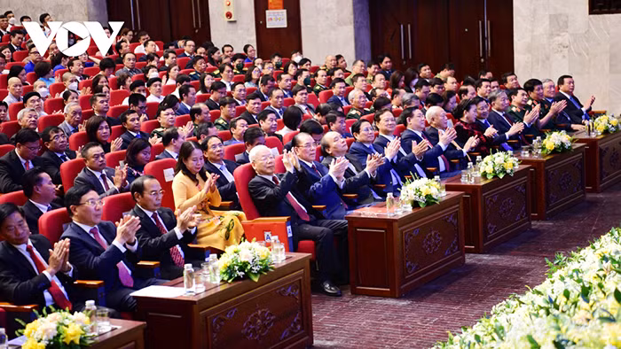 Lễ kỷ niệm 60 năm Ngày thiết lập quan hệ ngoại giao (5/9/1962-5/9/2022) và 45 năm Ngày ký Hiệp ước Hữu nghị và Hợp tác Việt Nam - Lào (18/7/1977-18/7/2022). Ảnh: Thi Uyên.