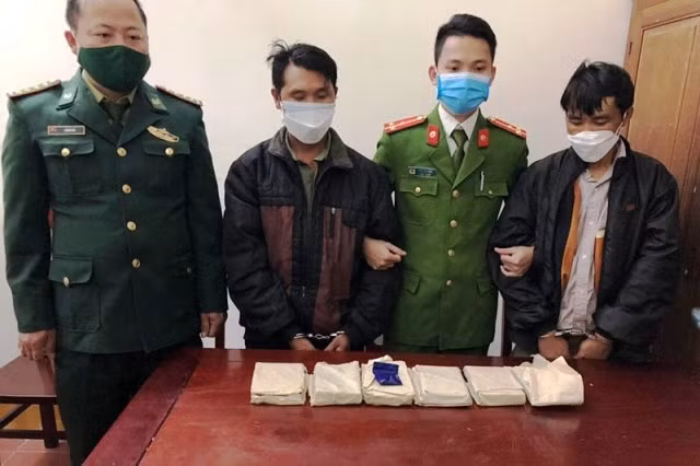 “Lá chắn thép” trên tuyến biên giới -0