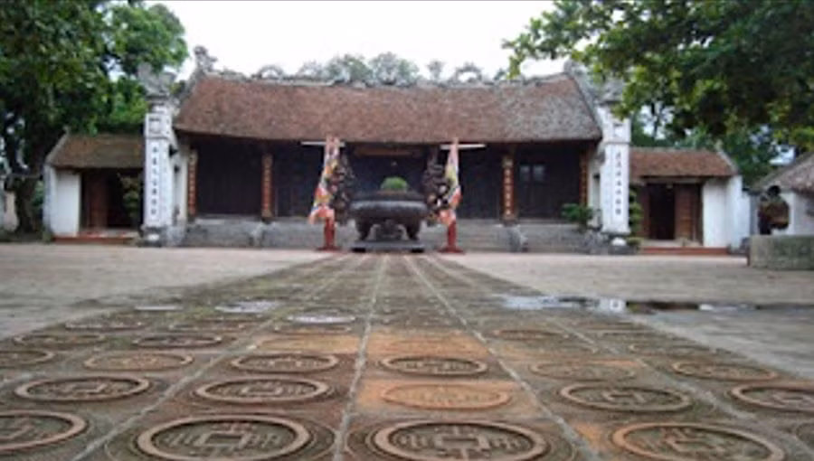Hành cung của vua như thế nào? -0